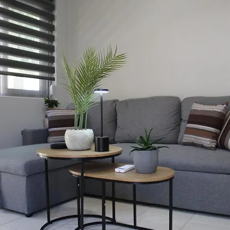 Apartment Unique 2 *