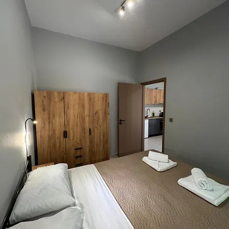 Unique 2 * ハニア