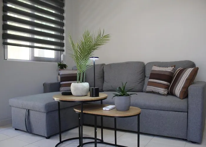 Apartament Unique 2 *